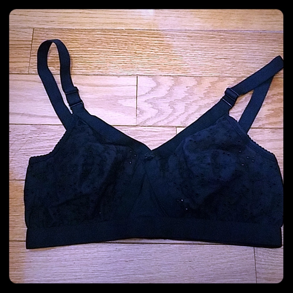 NWOT black  bra, c cup, thick straps
